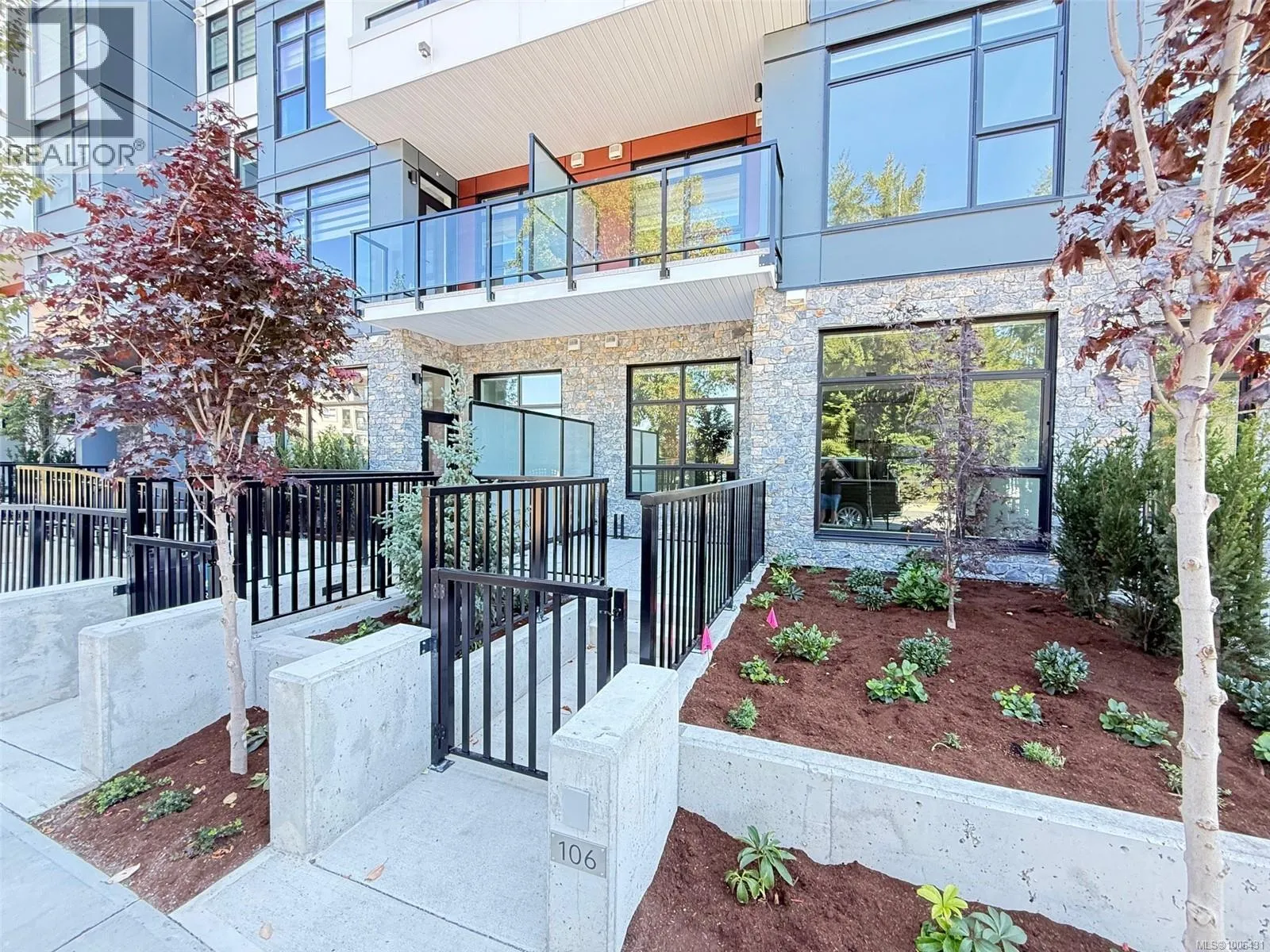 Apartment for rent: 107 6320 Sentinal Dr, Nanaimo, British Columbia V9V 1W4