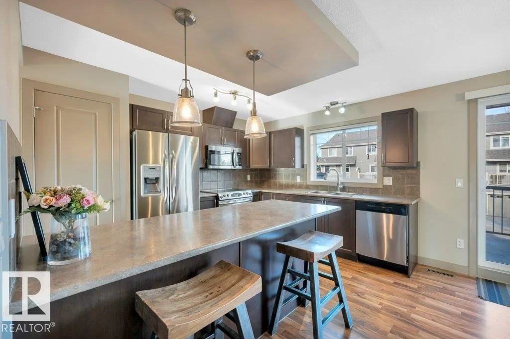 Row / Townhouse for rent: 107 Callaghan Dr Sw, Edmonton, Alberta T6W 0J8