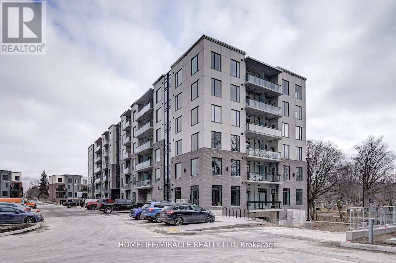 Apartment for rent: 107 Rogers Street, Waterloo, Ontario N2J 0G3