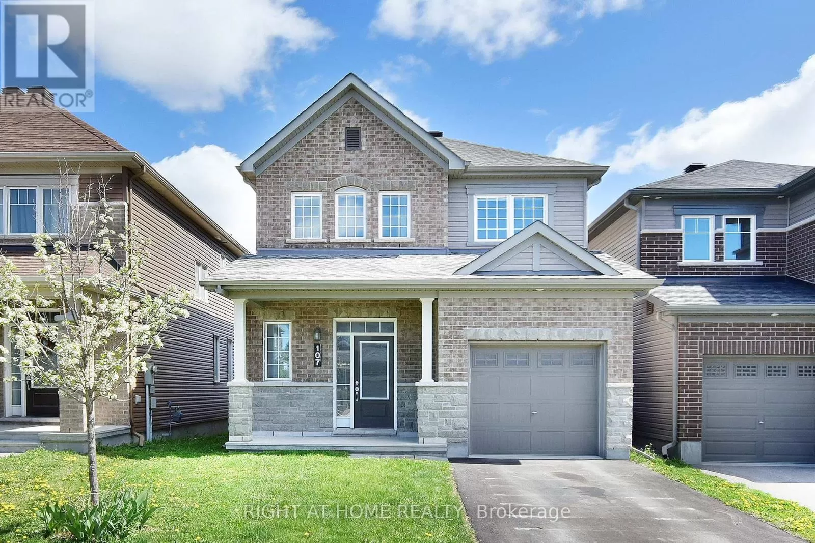 House for rent: 107 Westover Crescent, Ottawa, Ontario K2T 0K6