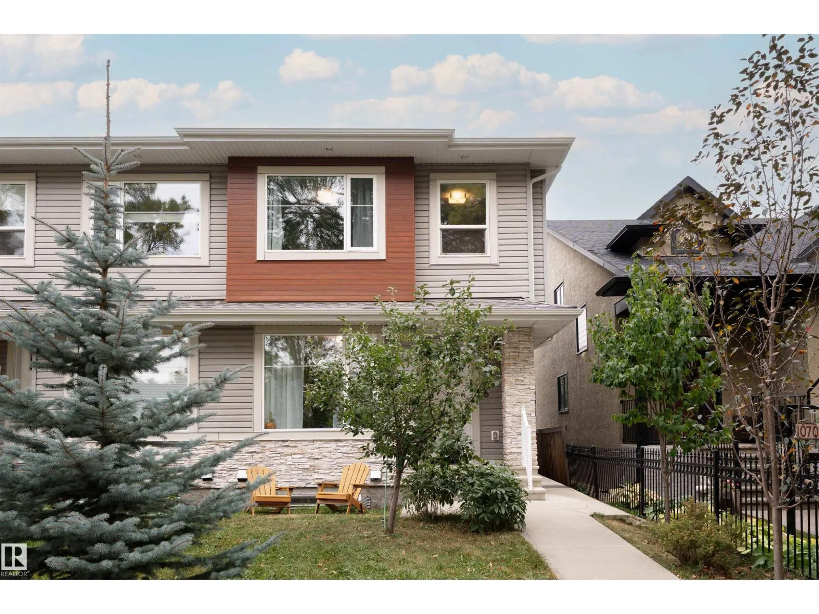 Duplex for rent: 10706 67 Av Nw, Edmonton, Alberta T6H 1Z9