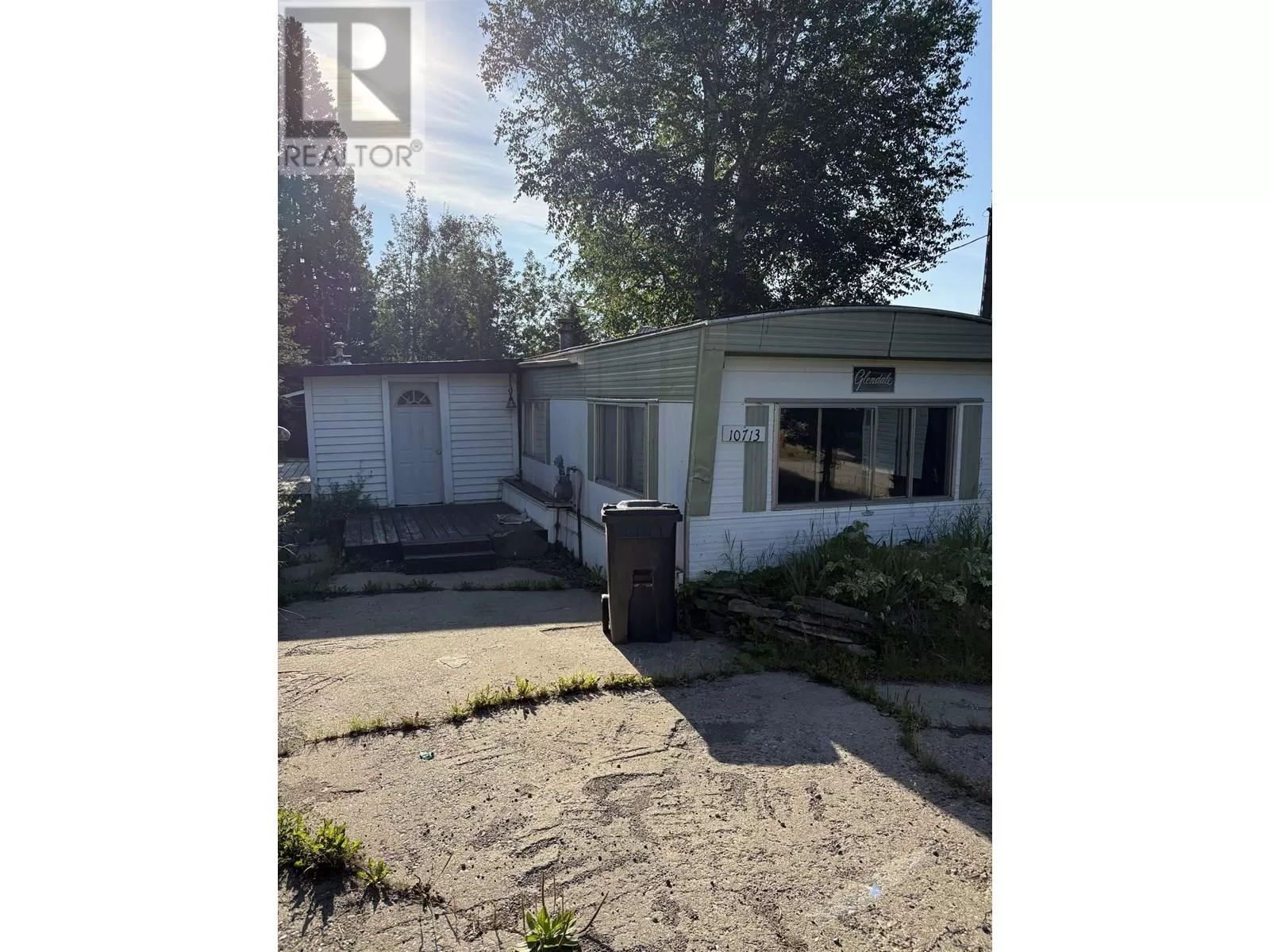 Manufactured Home/Mobile for rent: 10713-10715 Learmonth Street, Hudsons Hope, British Columbia V0C 1V0