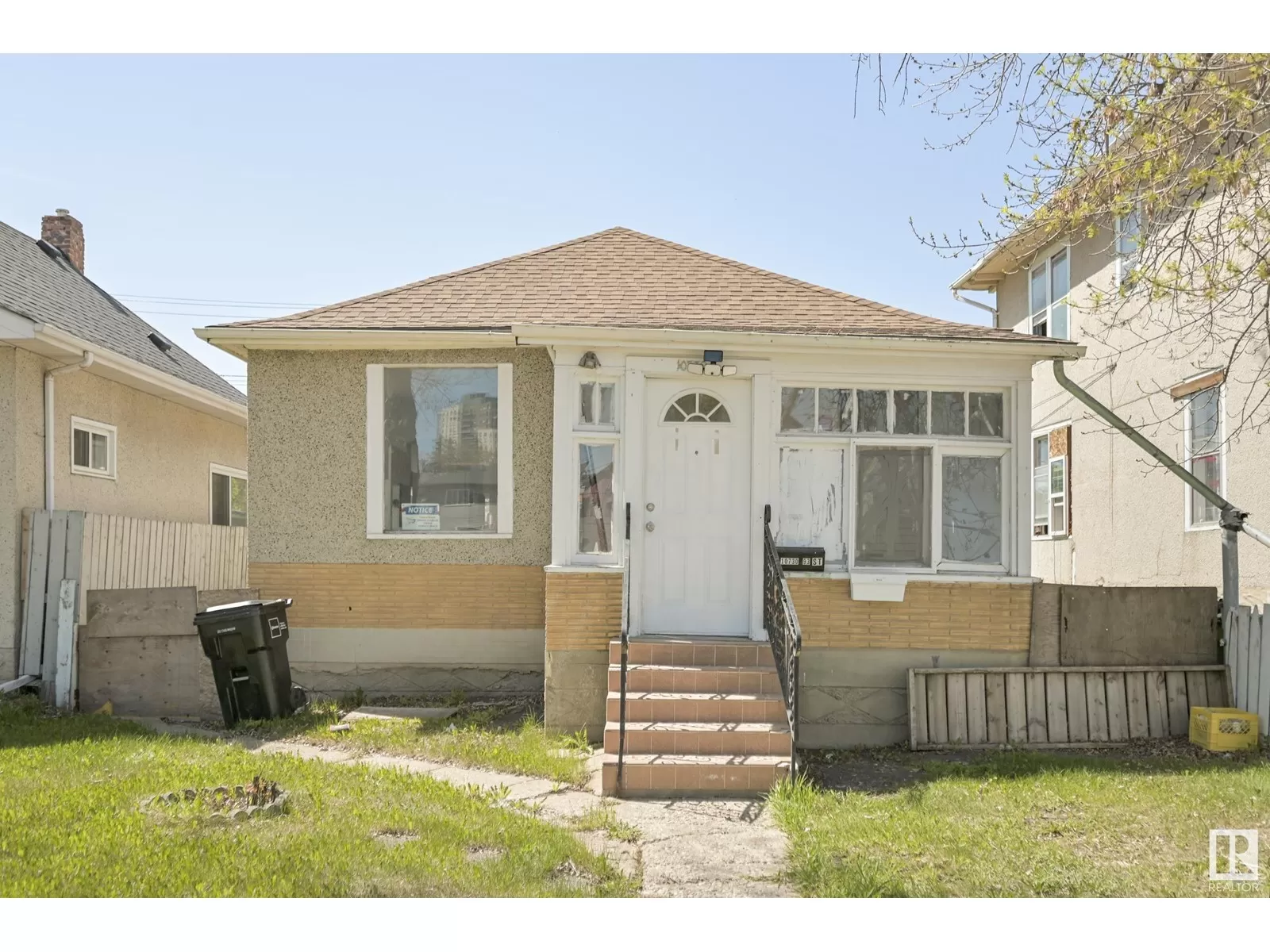 House for rent: 10730 93 St Nw, Edmonton, Alberta T5H 1Y3