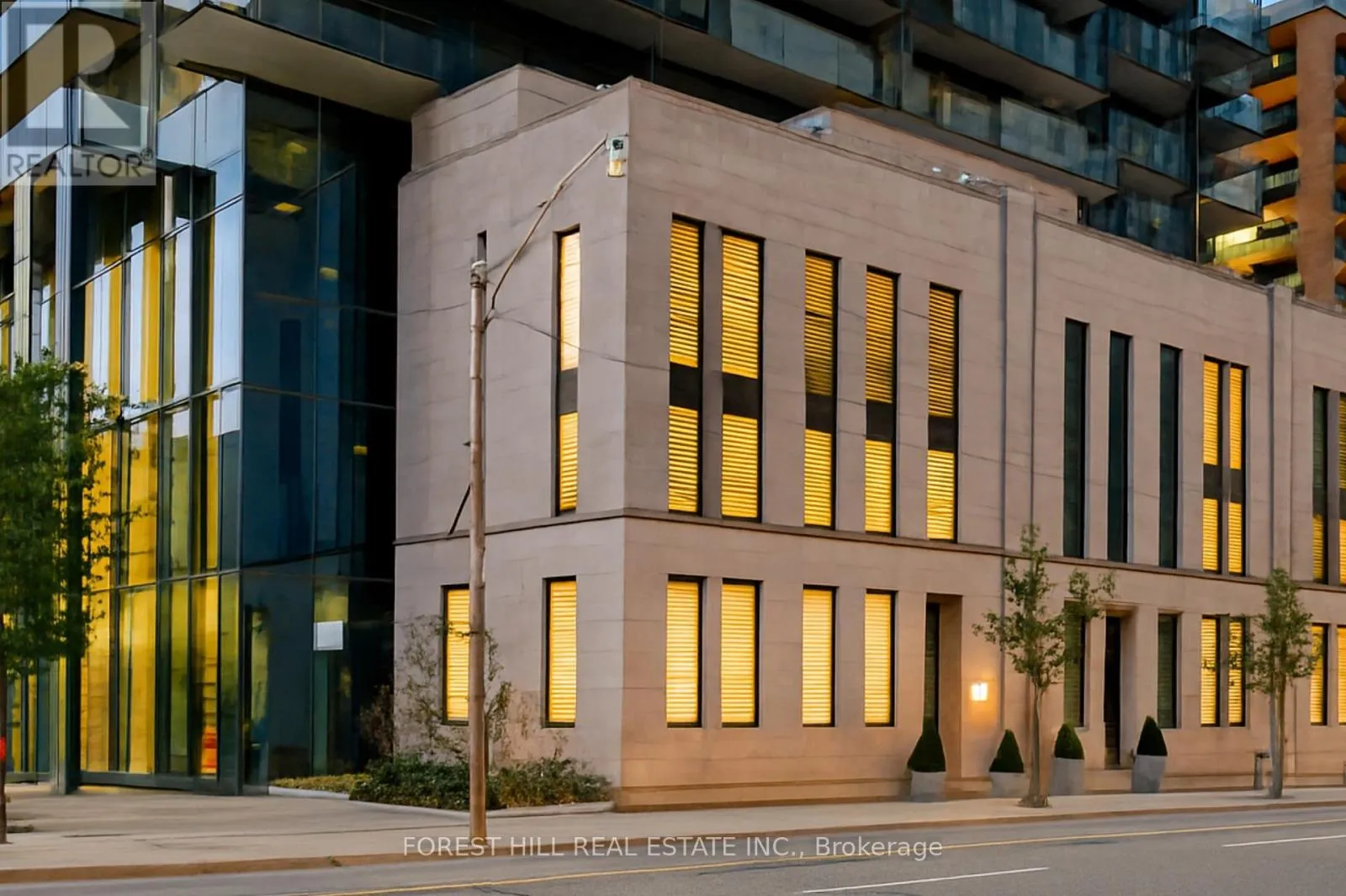 Row / Townhouse for rent: 1074 Bay Street, Toronto, Ontario M5S 0A3