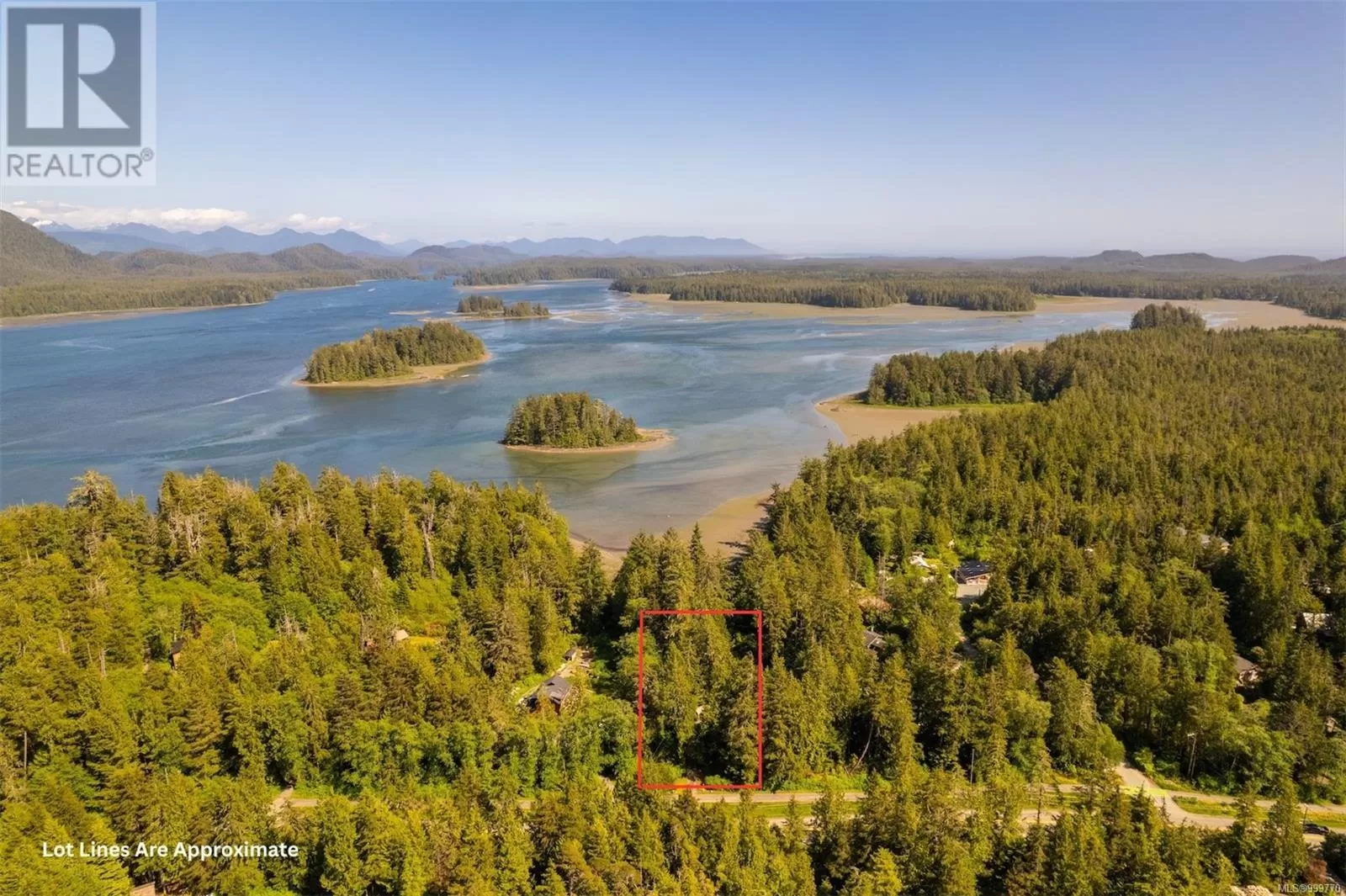 House for rent: 1076 Pacific Rim Hwy, Tofino, British Columbia V0R 2Z0