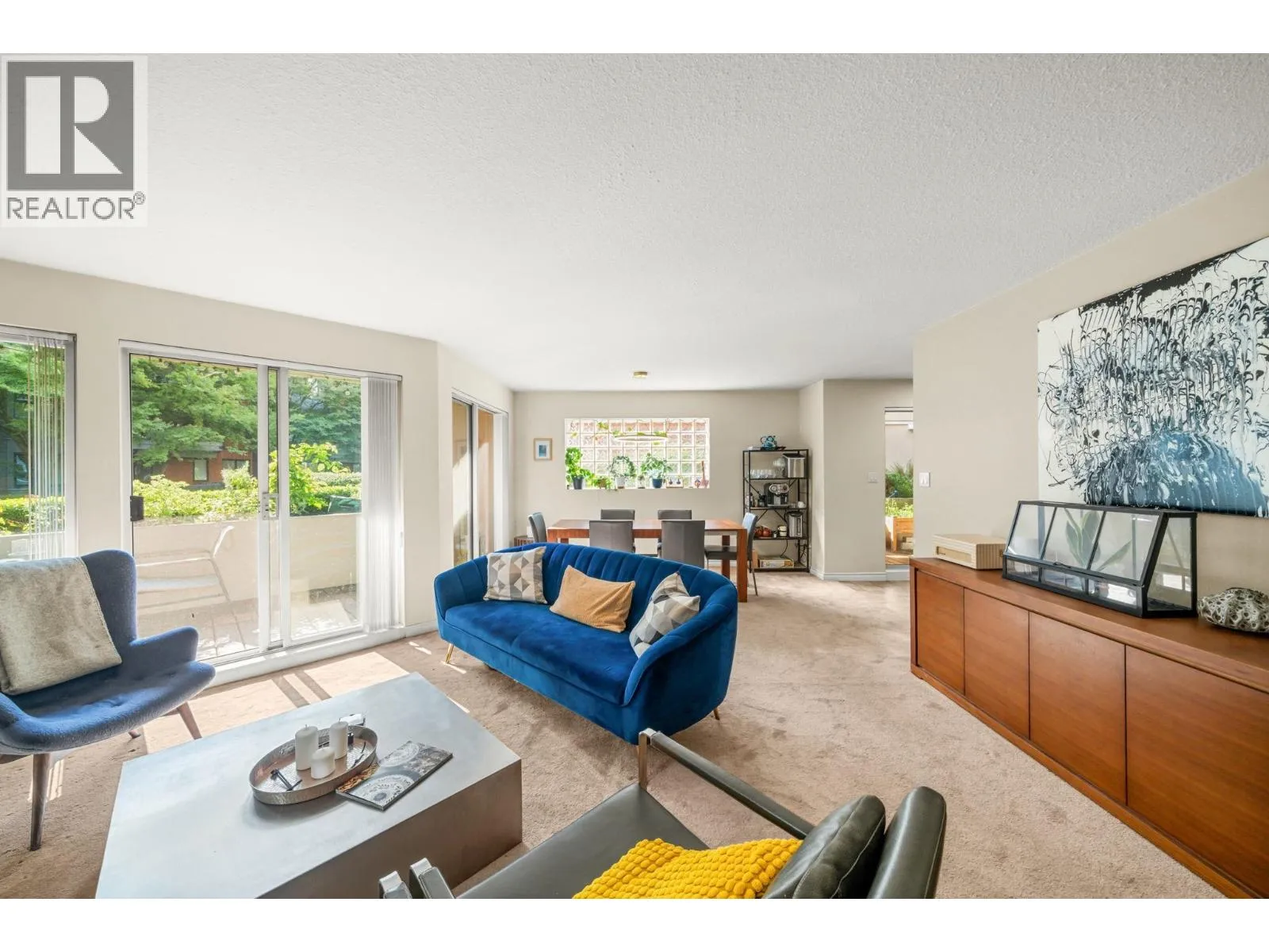 Apartment for rent: 107b 1210 Quayside Drive, New Westminster, British Columbia V3M 6H1