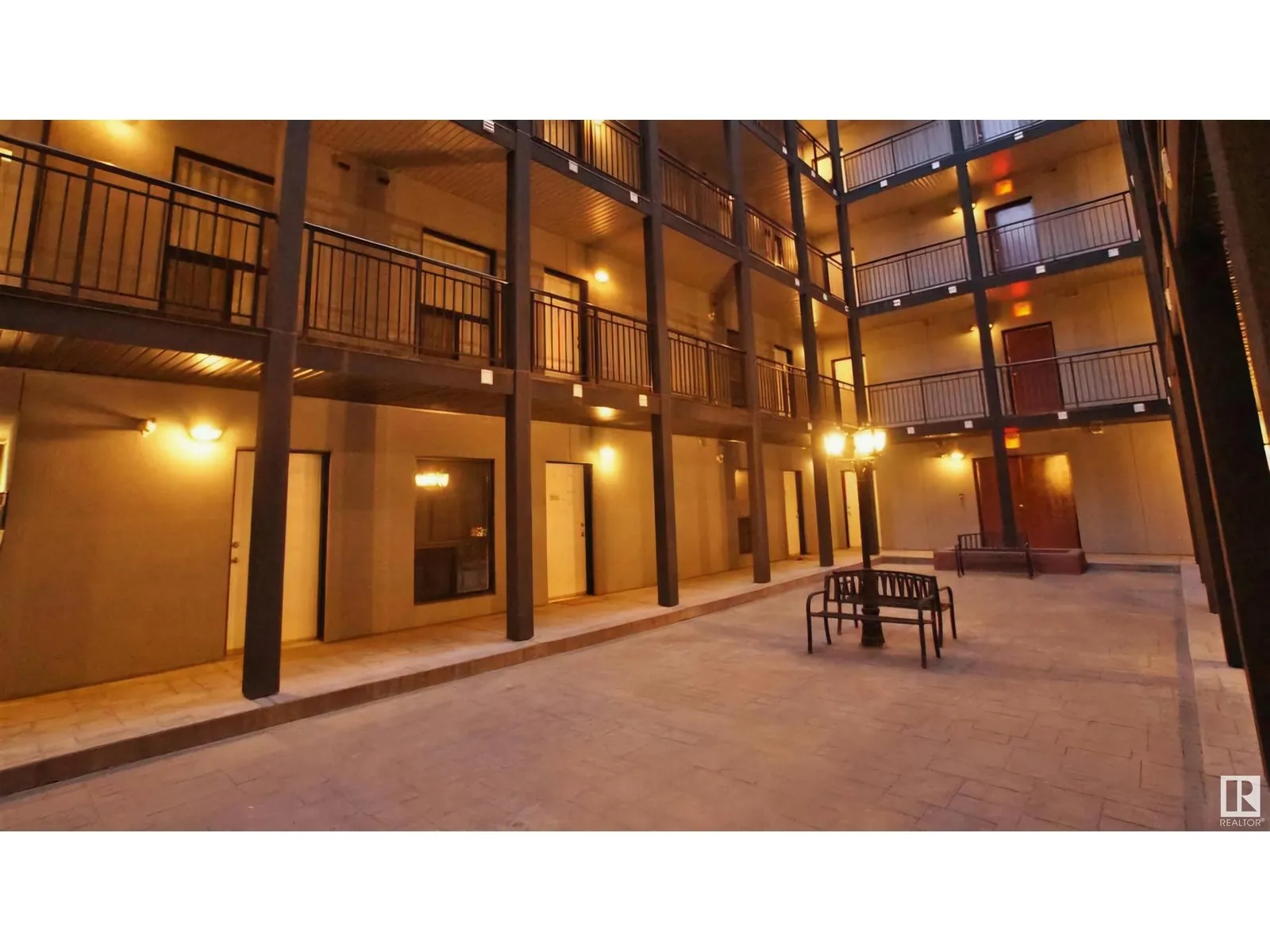 Apartment for rent: #108 10518 113 St Nw, Edmonton, Alberta T5H 0C6