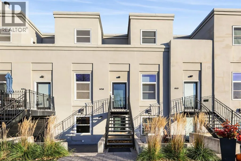 Row / Townhouse for rent: 108 18 Avenue Se, Calgary, Alberta T2G 1K8