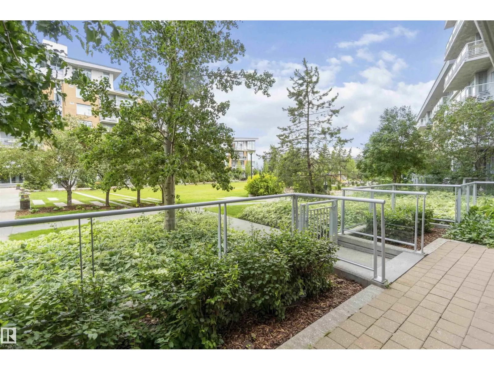 Apartment for rent: #108 2504 109 St Nw, Edmonton, Alberta T6J 2H3