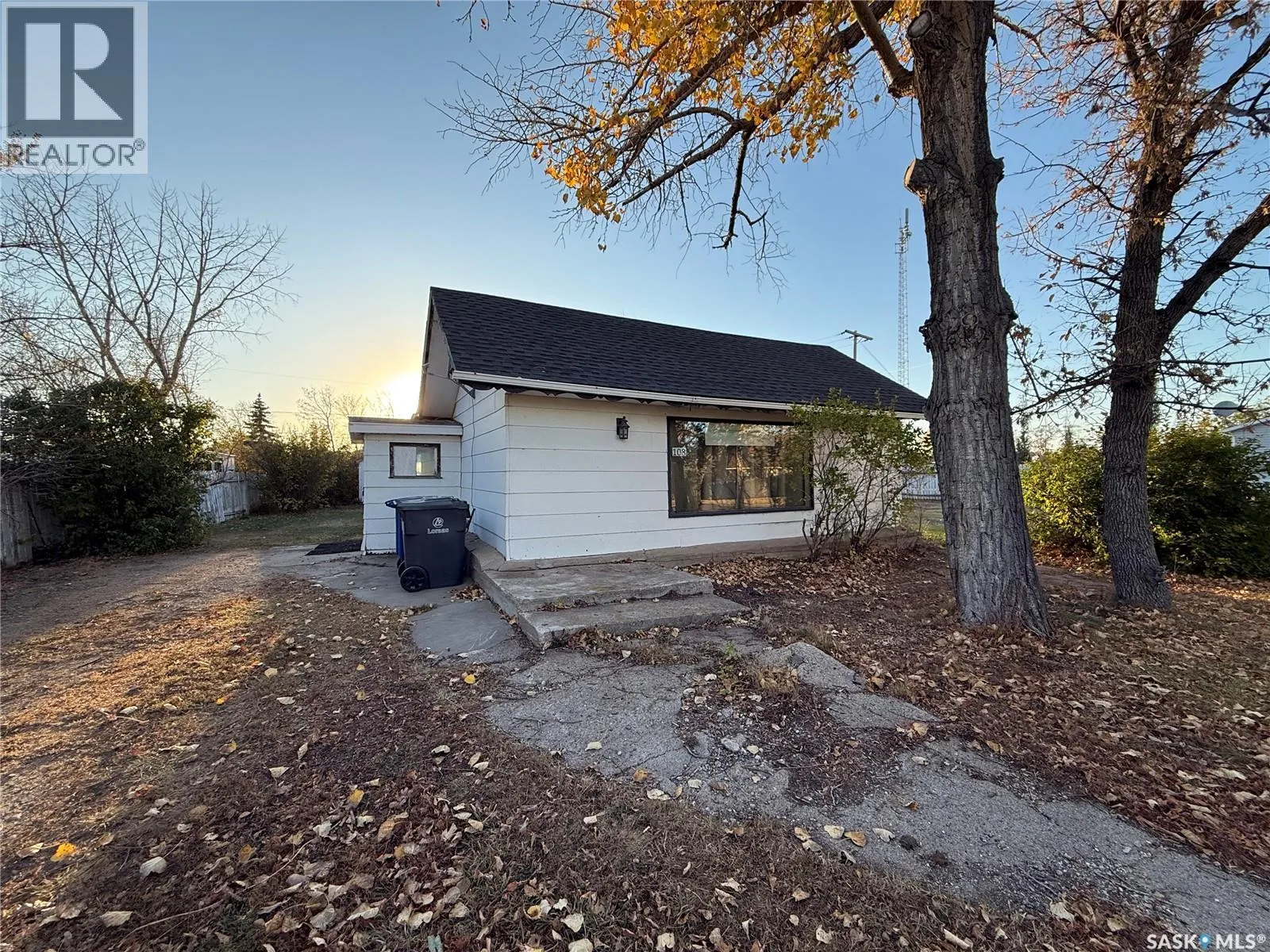 House for rent: 108 2nd Avenue S, Macrorie, Saskatchewan S0L 2E0