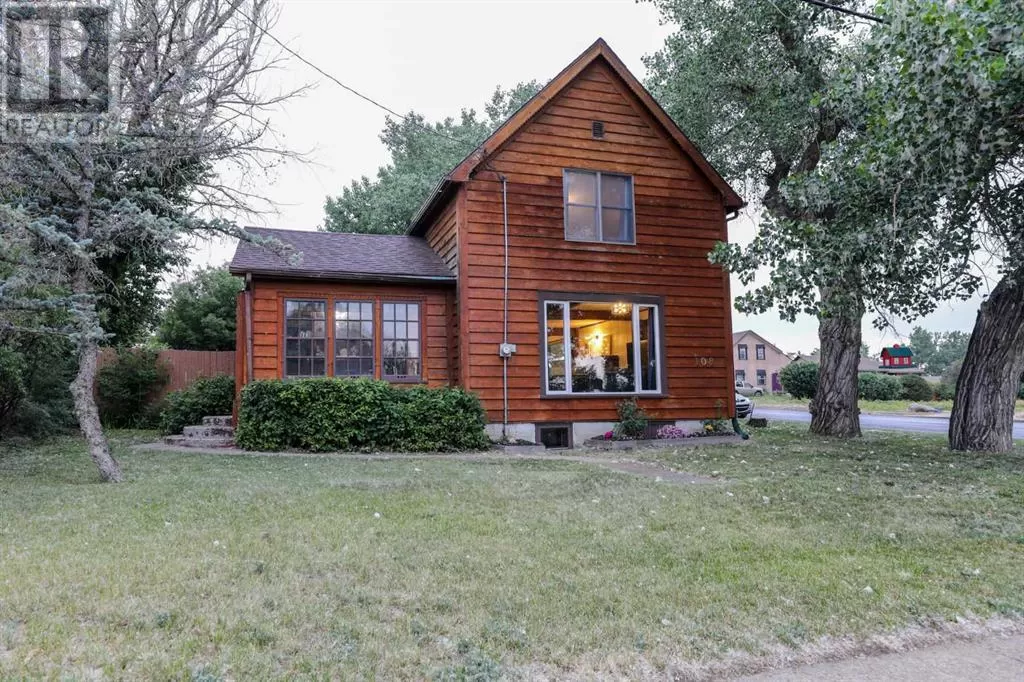 House for rent: 108 3 Street, Warner, Alberta T0K 2L0