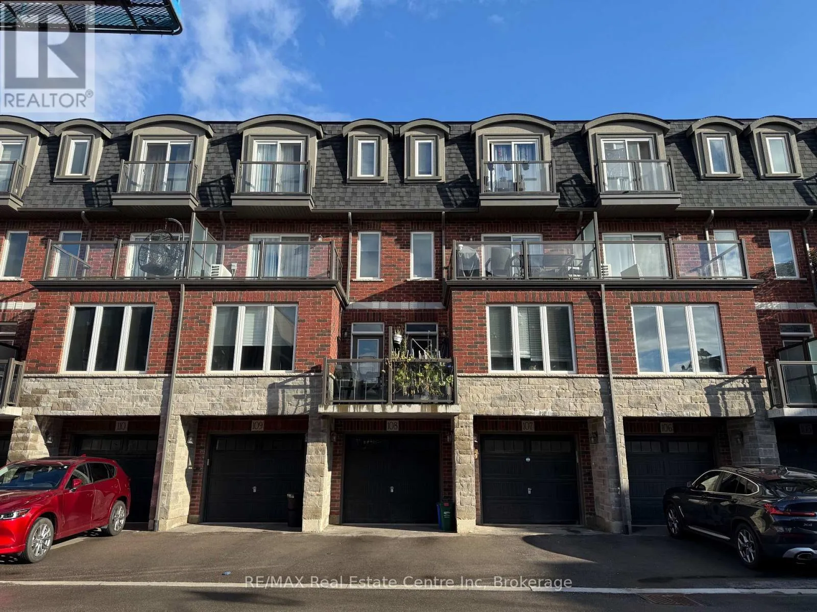 Row / Townhouse for rent: 108 - 445 Ontario Street S, Milton, Ontario L9T 9K4