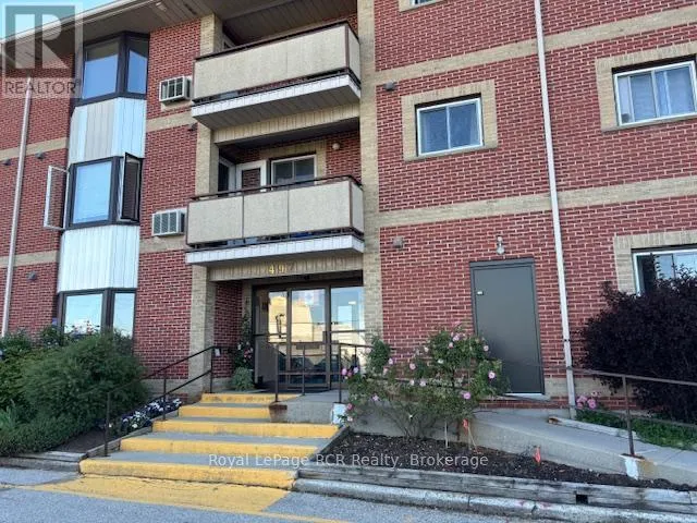 Apartment for rent: 108 - 497 Birmingham Street W, Wellington North, Ontario N0G 2L1