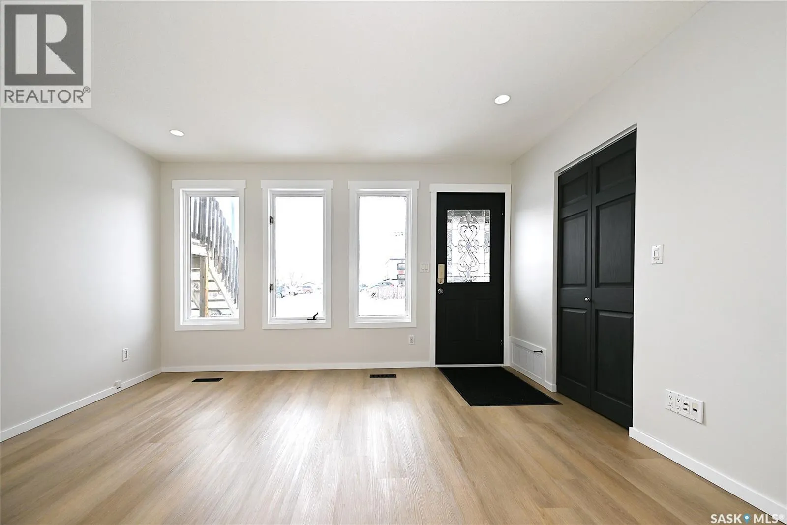 Apartment for rent: 108 517 Albert Street, Estevan, Saskatchewan S4A 2E3