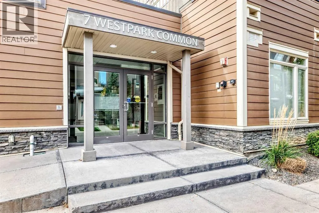 Apartment for rent: 108, 7 Westpark Common Sw, Calgary, Alberta T3H 0Y4