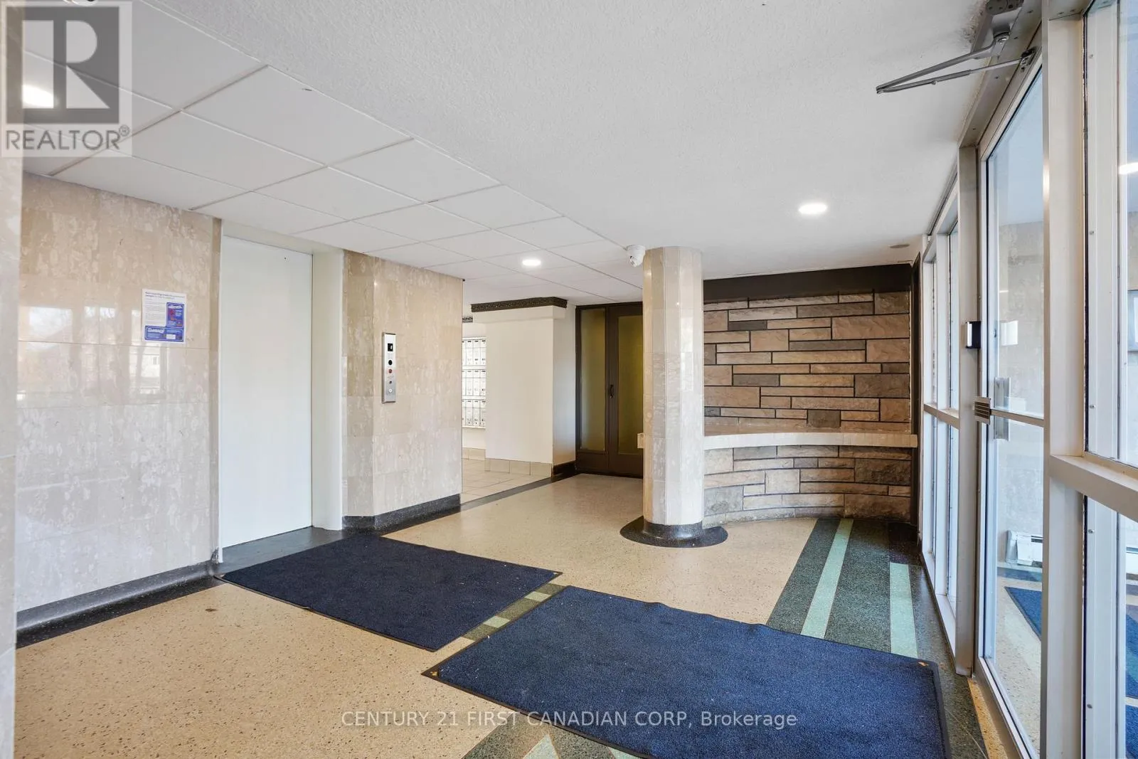 Apartment for rent: 108 - 75 High Street, London South, Ontario N6C 4J8