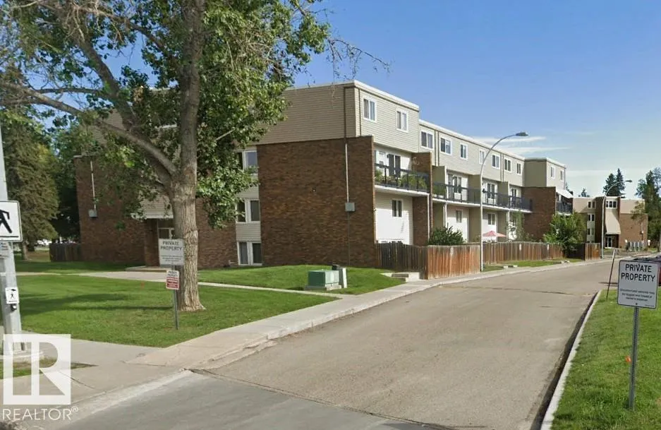 Row / Townhouse for rent: #108 7805 159 St Nw, Edmonton, Alberta T5R 2E1