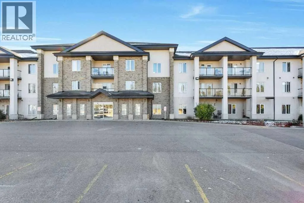 Apartment for rent: 108, 80a Kelloway Crescent, Red Deer, Alberta T4P 4G7