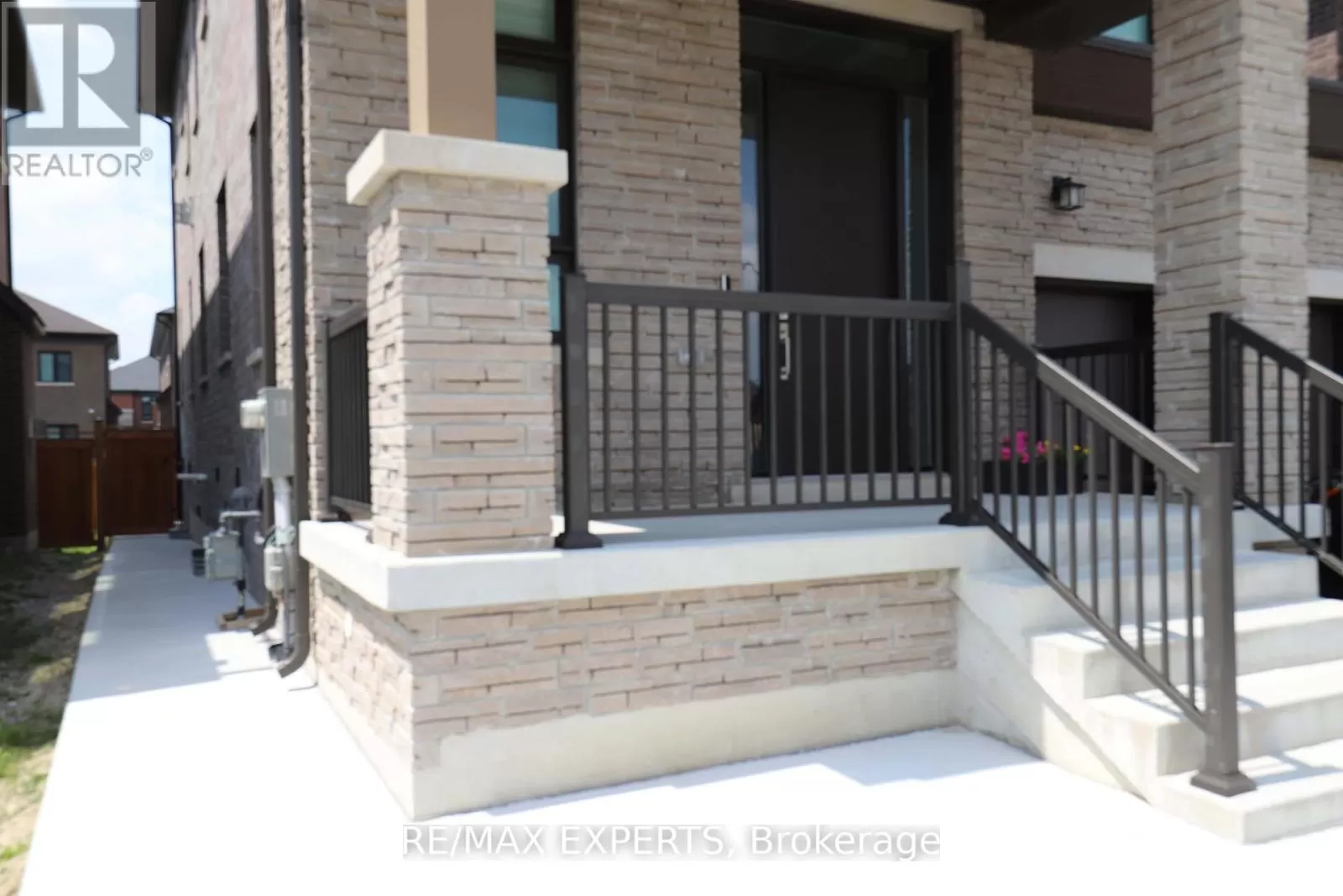 House for rent: 108 Ballantyne Boulevard, Vaughan, Ontario L3L 0E8