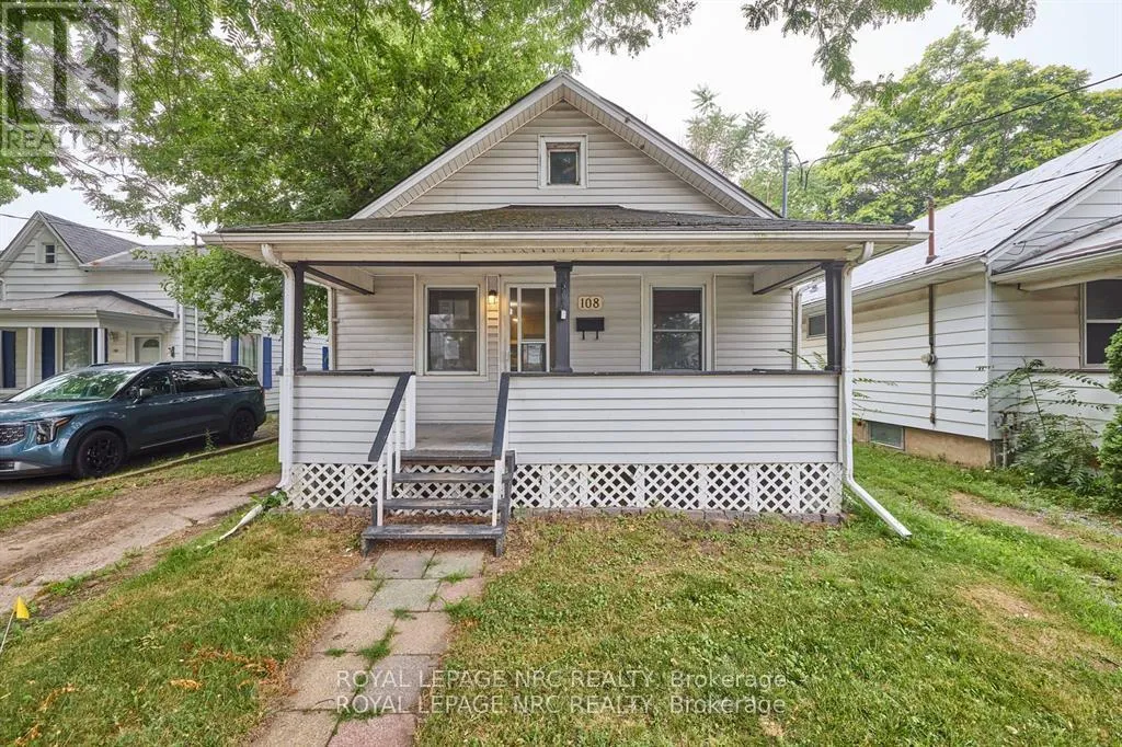 House for rent: 108 Carlton Street, St. Catharines, Ontario L2R 1R3