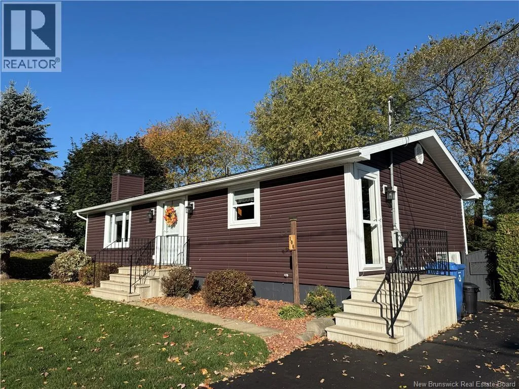 House for rent: 108 Fisher Avenue, Woodstock, New Brunswick E7M 1S2