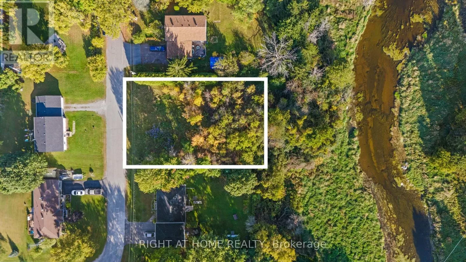 108 Old Ship Road, Ottawa, Ontario K0A 1X0