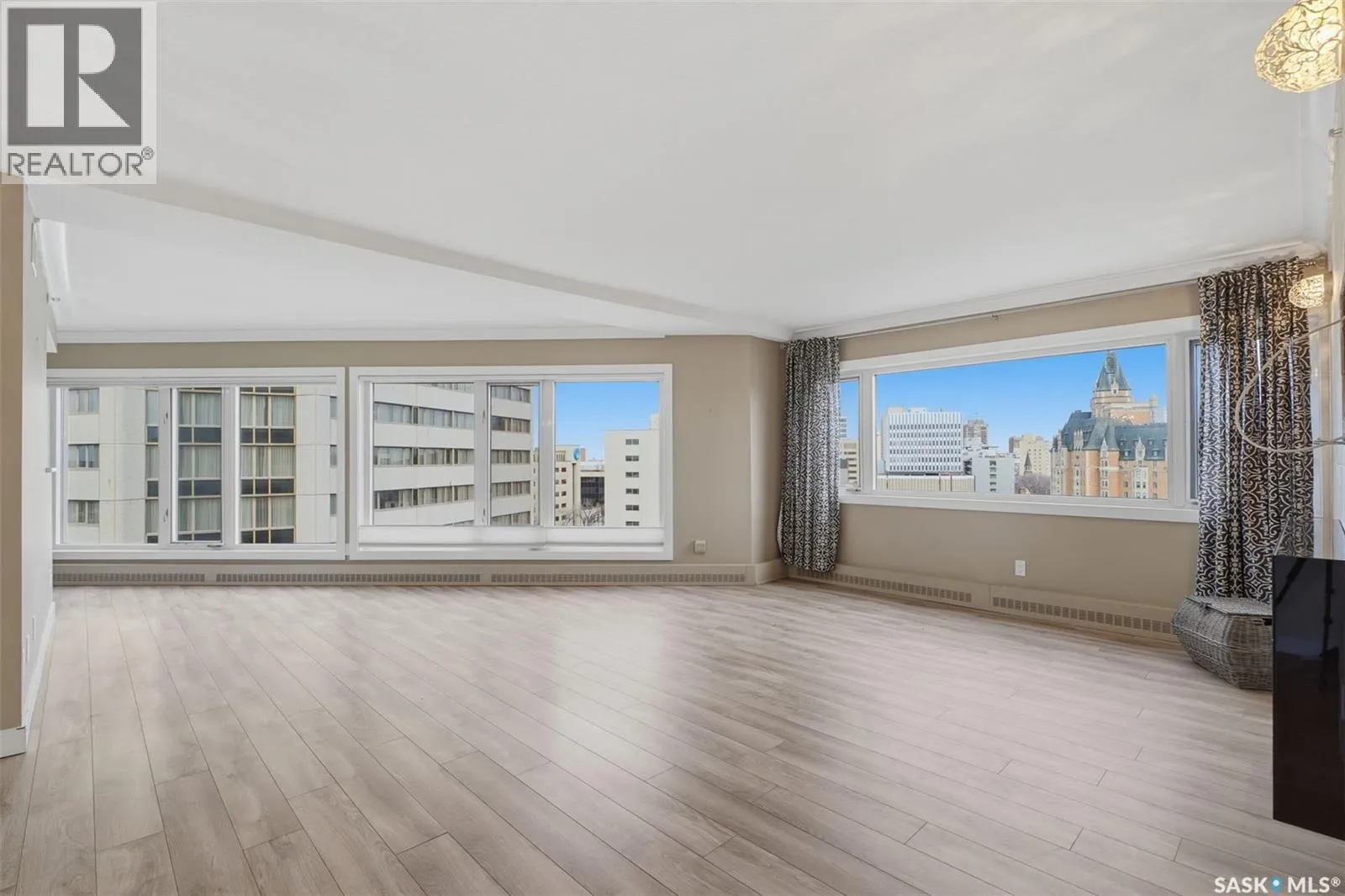 Apartment for rent: 1080 424 Spadina Crescent E, Saskatoon, Saskatchewan S7K 6X7