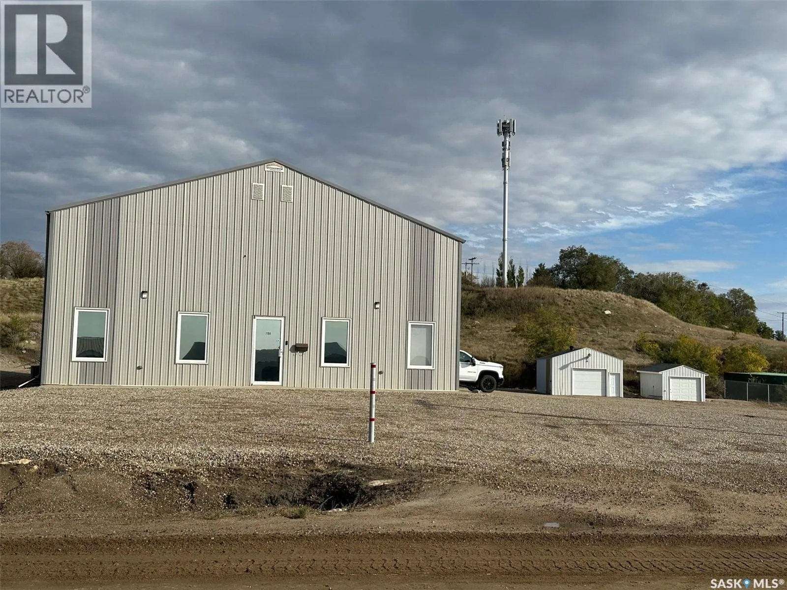 108-110 47 Highway S, Estevan, Saskatchewan S4A 2K8