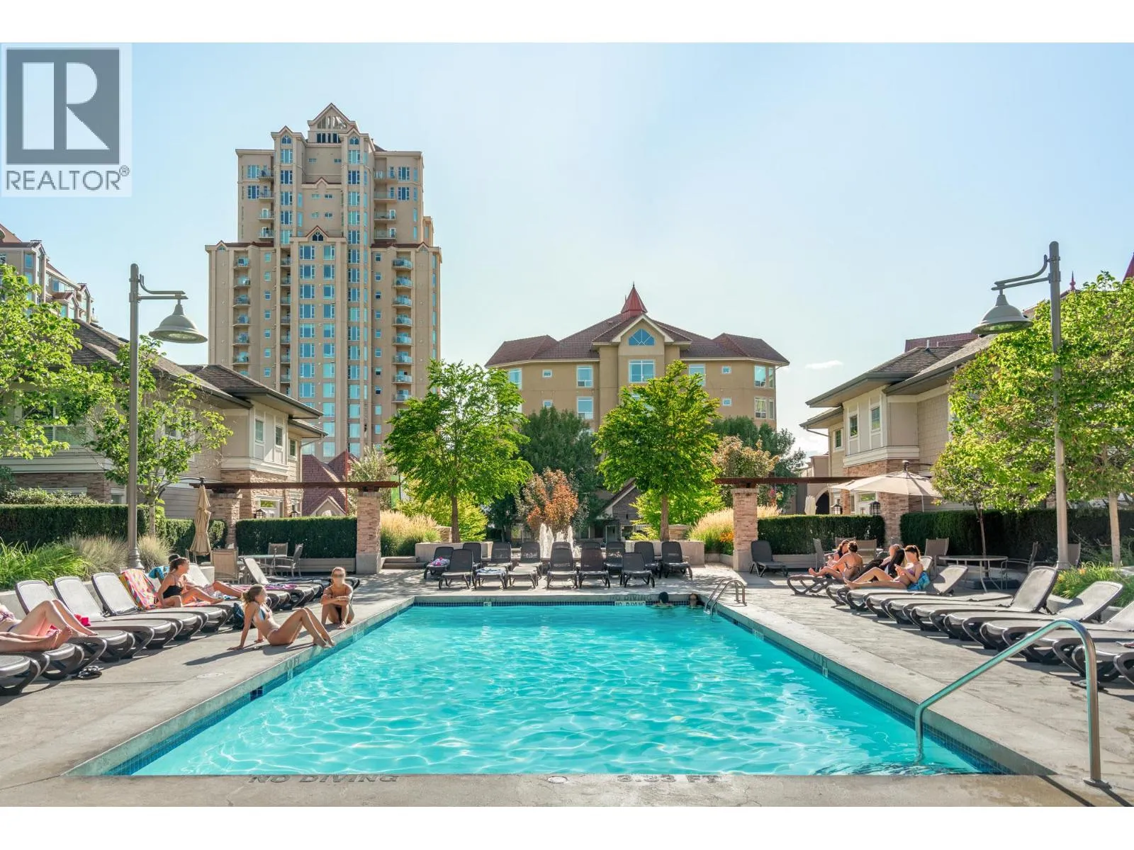 Apartment for rent: 1083 Sunset Drive Unit# 312, Kelowna, British Columbia V1Y 9Z1