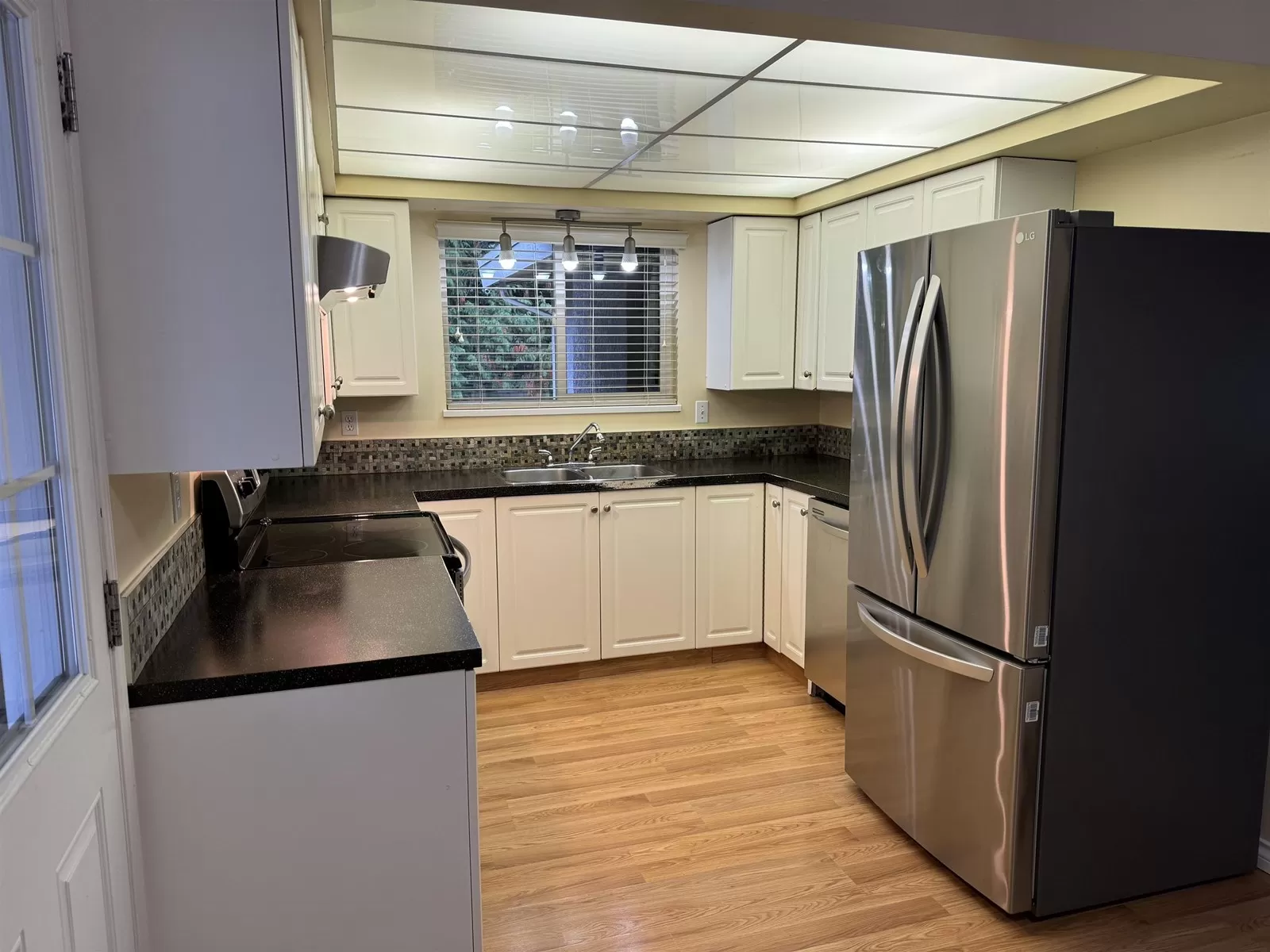 House for rent: 10834 84 Avenue, Delta, British Columbia V4C 2L4