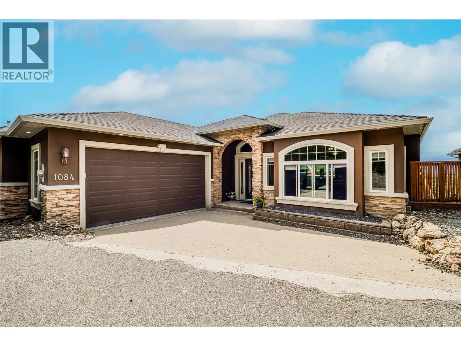 House for rent: 1084 Hume Avenue, Kelowna, British Columbia V1P 1P2