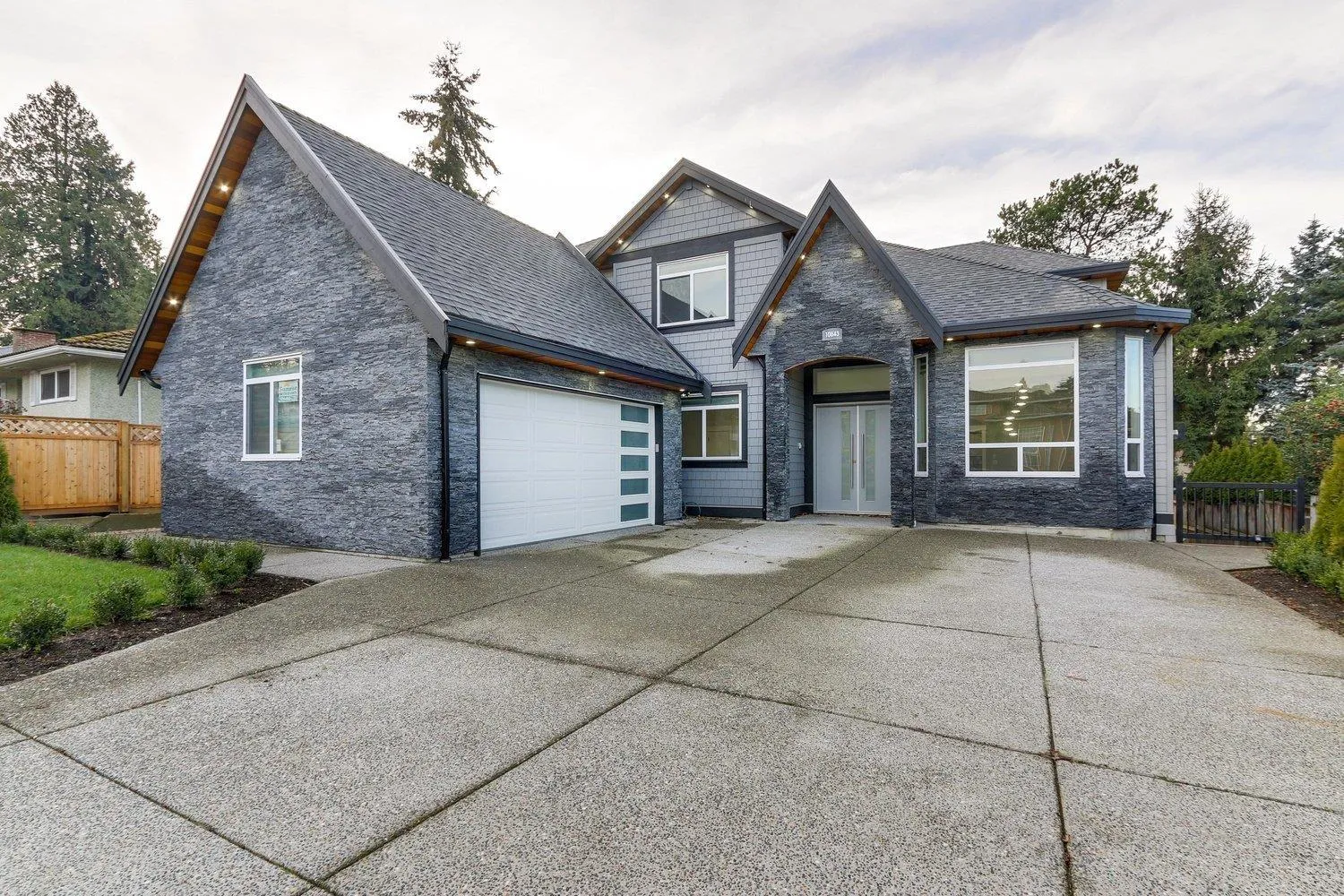 House for rent: 10843 128a Street, Surrey, British Columbia V3T 3E9