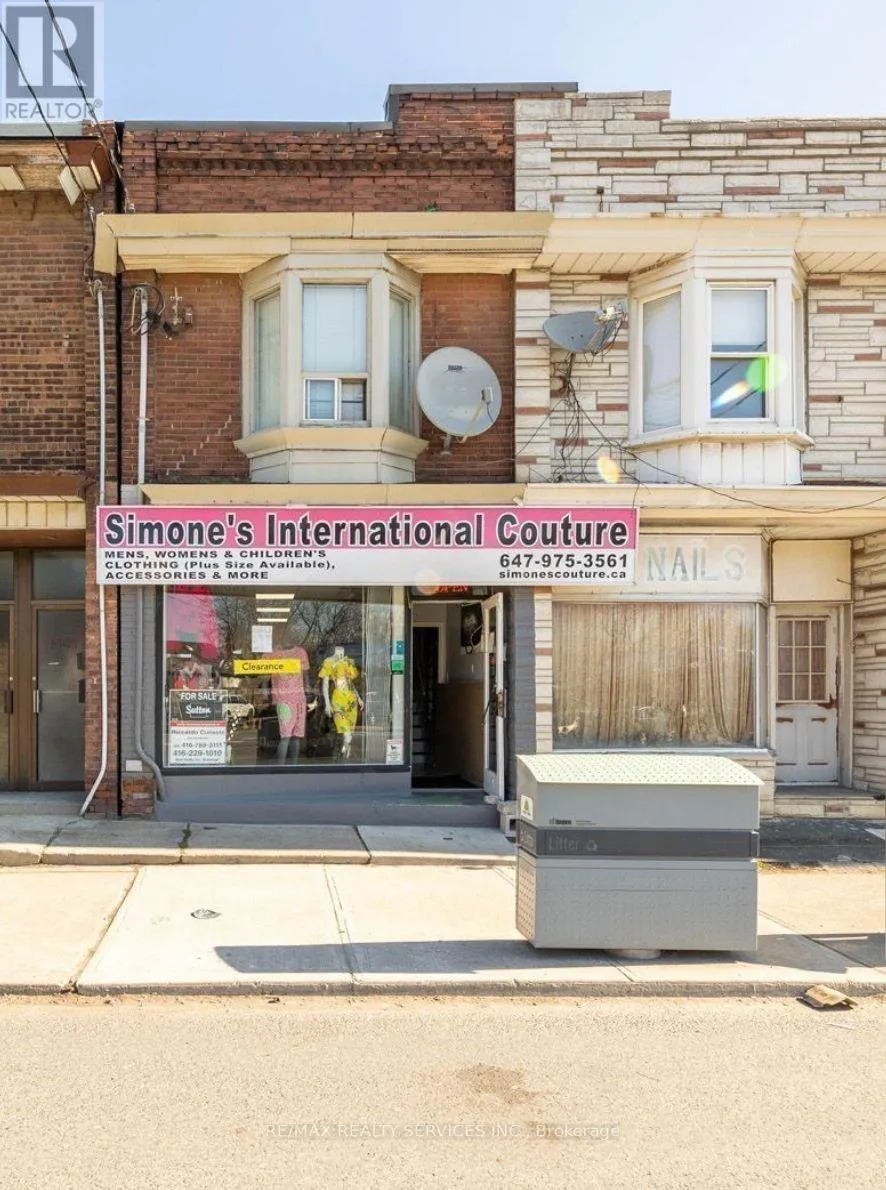 1085 Weston Road, Toronto, Ontario M6N 3S3