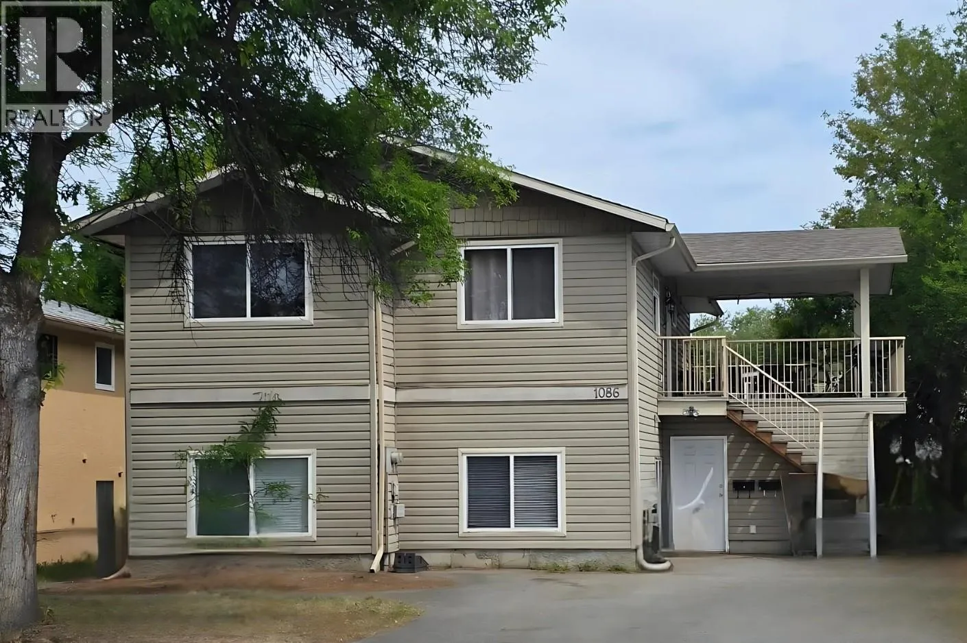 House for rent: 1086 Raymer Avenue, Kelowna, British Columbia V1W 3S9