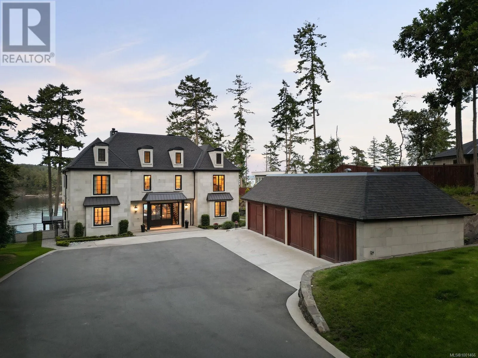 House for rent: 10865 Fernie Wynd Rd, North Saanich, British Columbia V8L 5H8