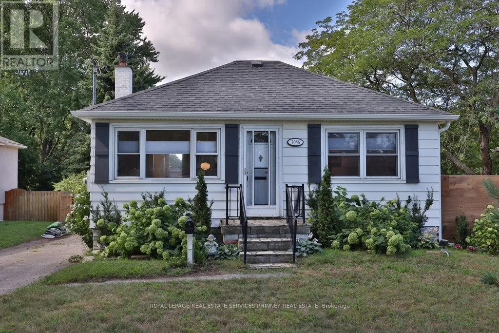 House for rent: 1088 Cherriebell Road, Mississauga, Ontario L5E 2R3