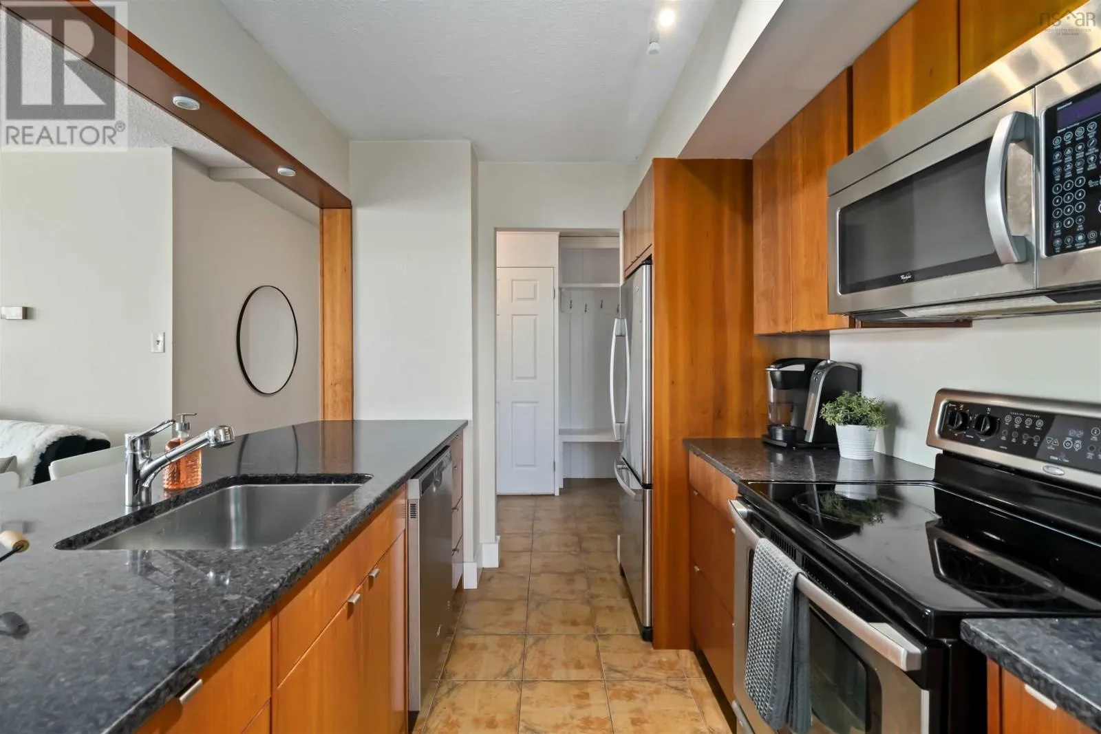 Apartment for rent: 109 105 Dunbrack Street, Halifax, Nova Scotia B3M 3B7