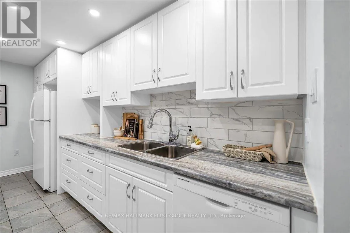 Apartment for rent: 109 - 1535 Diefenbaker Court, Pickering, Ontario L1V 3W2