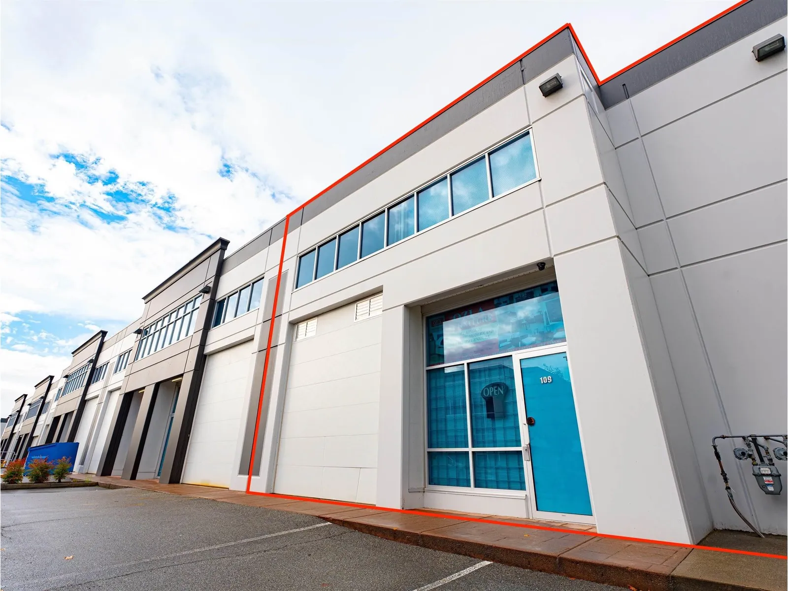 109 18669 52 Avenue, Surrey, British Columbia V3S 8E5