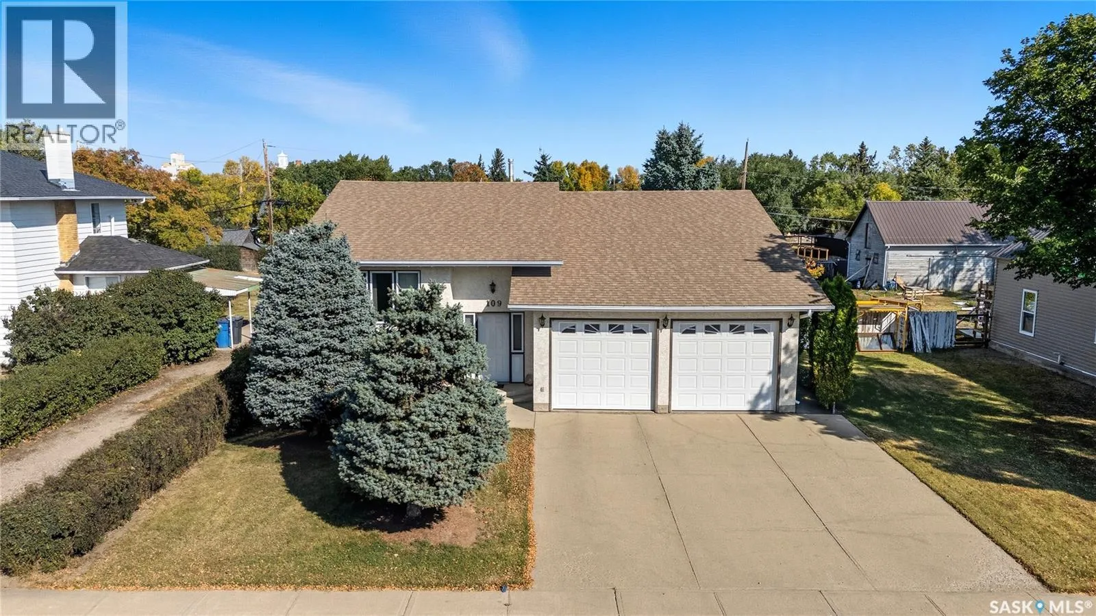 House for rent: 109 1st Avenue E, Gravelbourg, Saskatchewan S0H 1X0