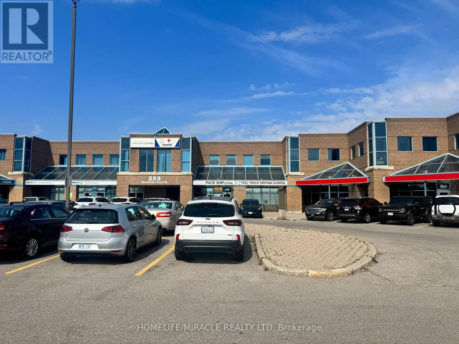Offices for rent: 109 - 255 Woodlawn Road W, Guelph, Ontario N1H 8J1