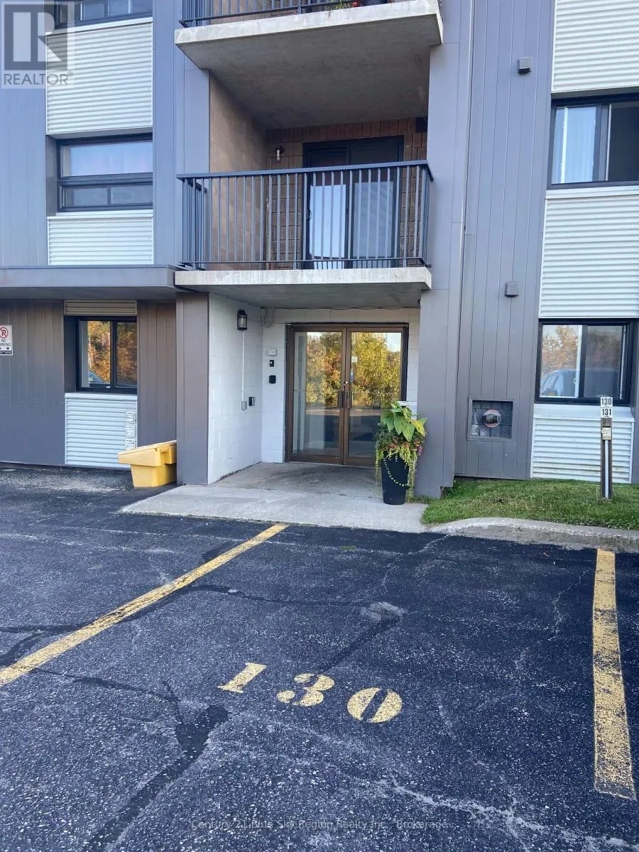 Apartment for rent: 109 - 330 Sixth Avenue W, North Bay, Ontario P1B 9G1