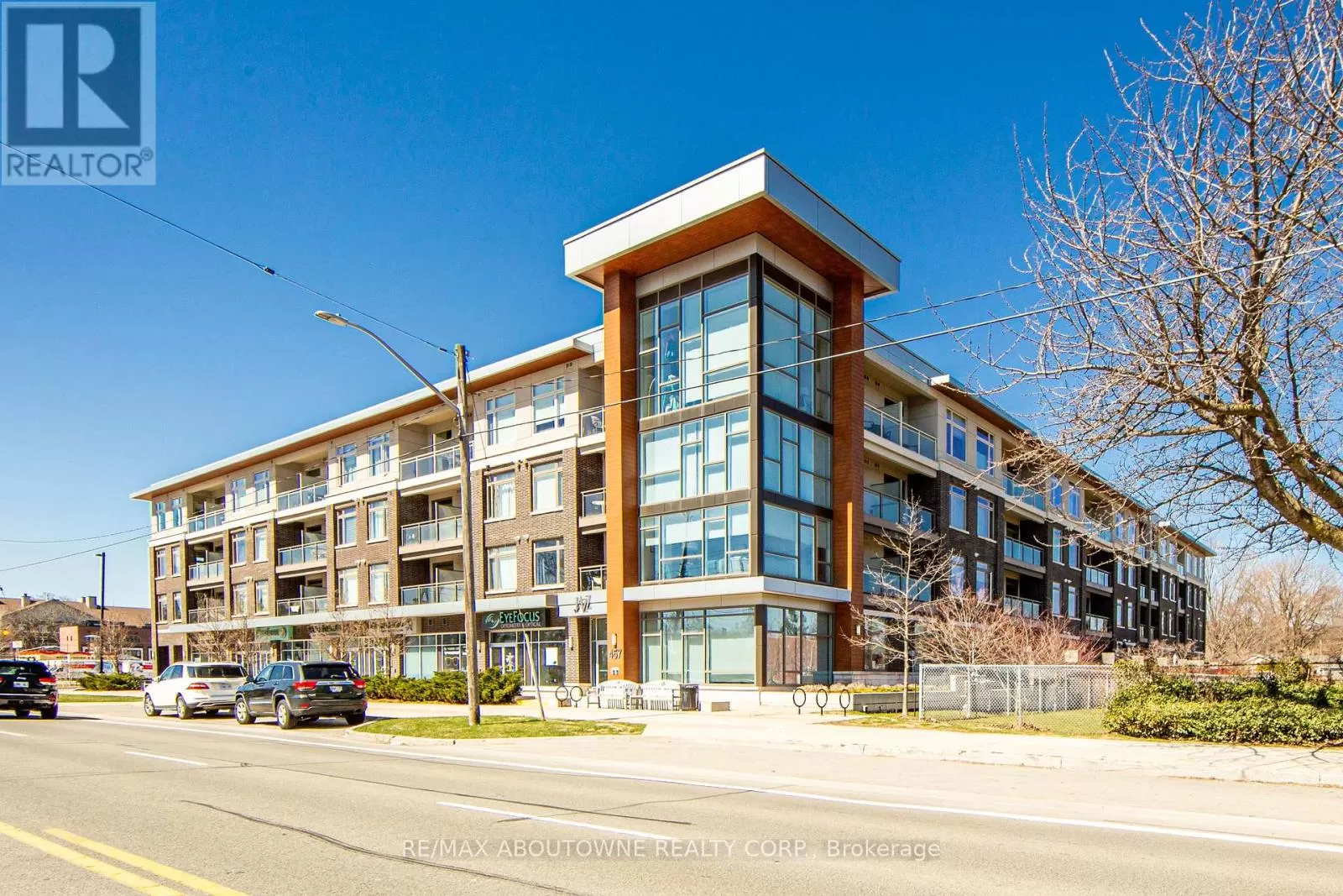 Apartment for rent: 109 - 457 Plains Road E, Burlington, Ontario L7T 2E2