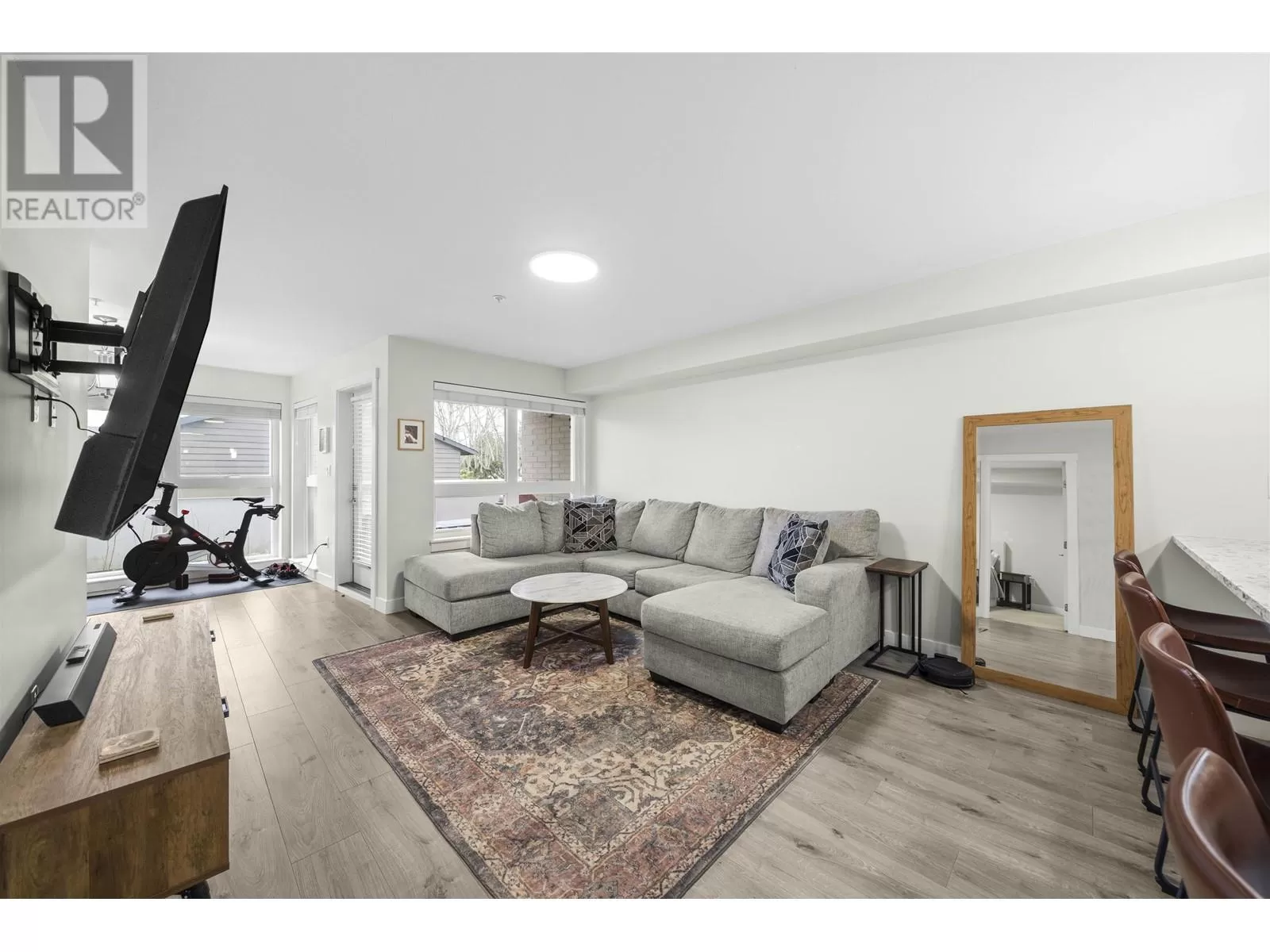 Apartment for rent: 109 4815 55b Street, Ladner, British Columbia V4K 3V7