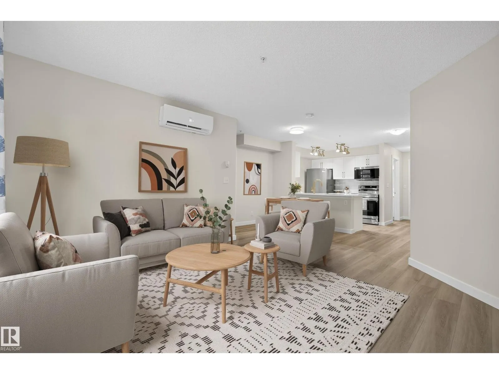 Apartment for rent: #109 5804 Mullen Pl Nw, Edmonton, Alberta T6R 0W3