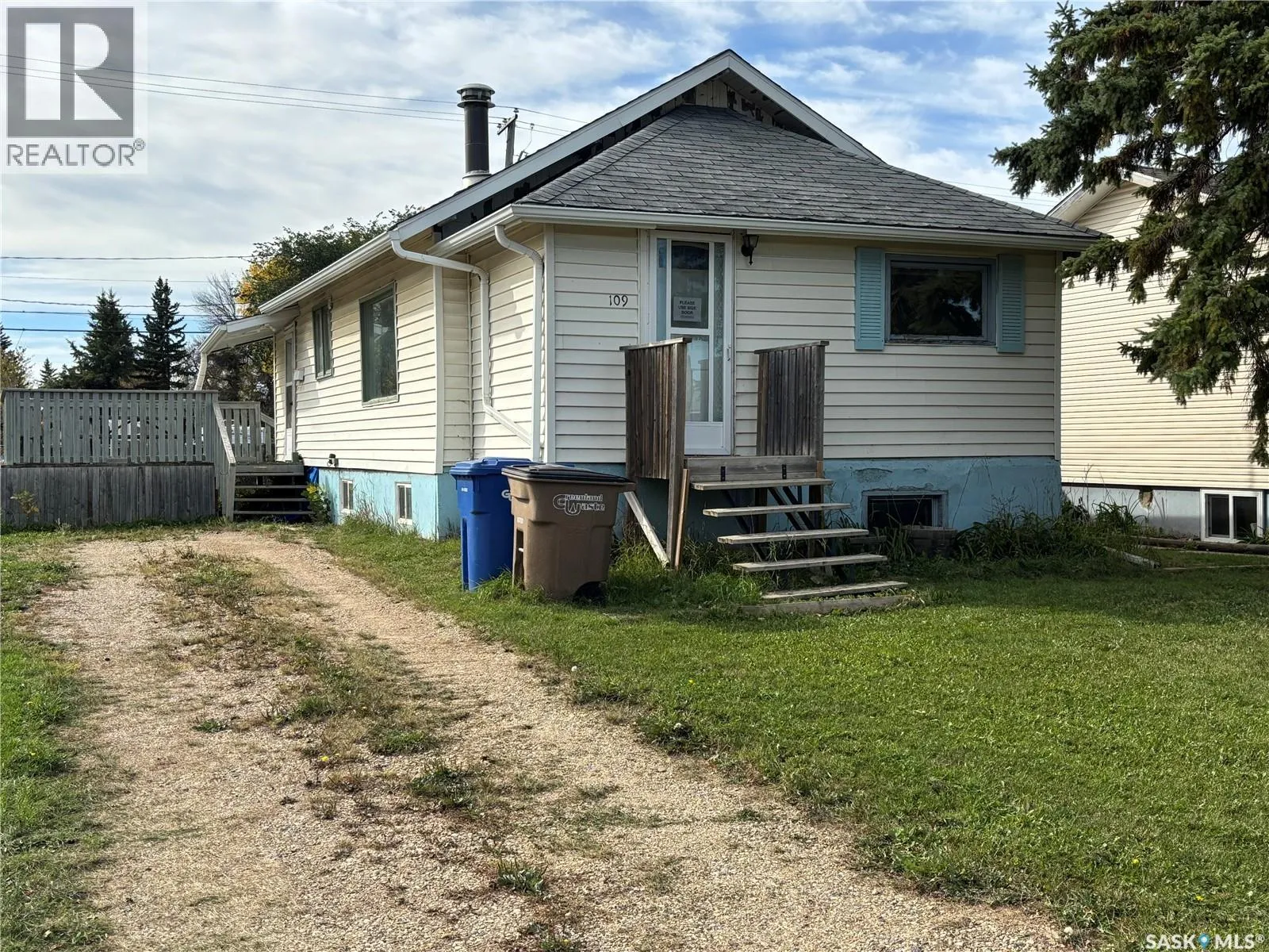 House for rent: 109 Burns Avenue W, Melfort, Saskatchewan S0E 1A0