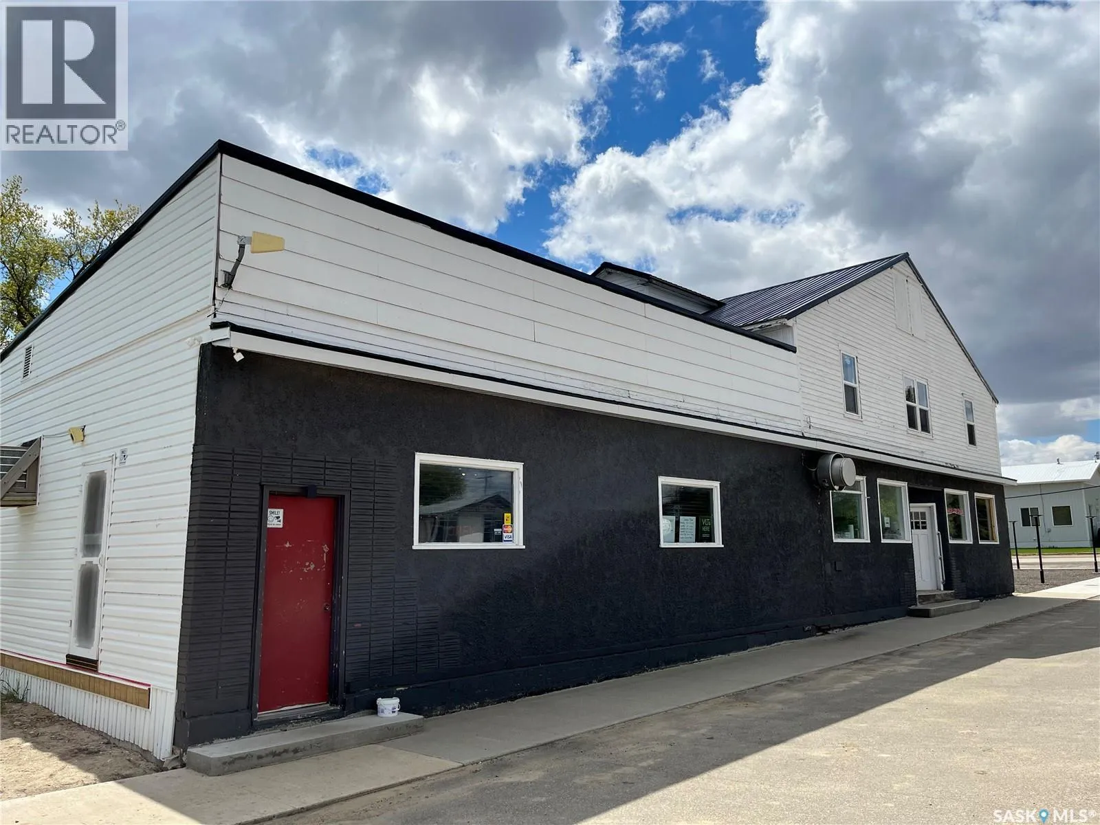 109 Centre Street, Middle Lake, Saskatchewan S0K 2X0