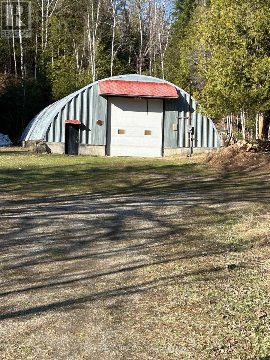 109 Iron Mine Road, Tay Valley, Ontario K0G 1K0