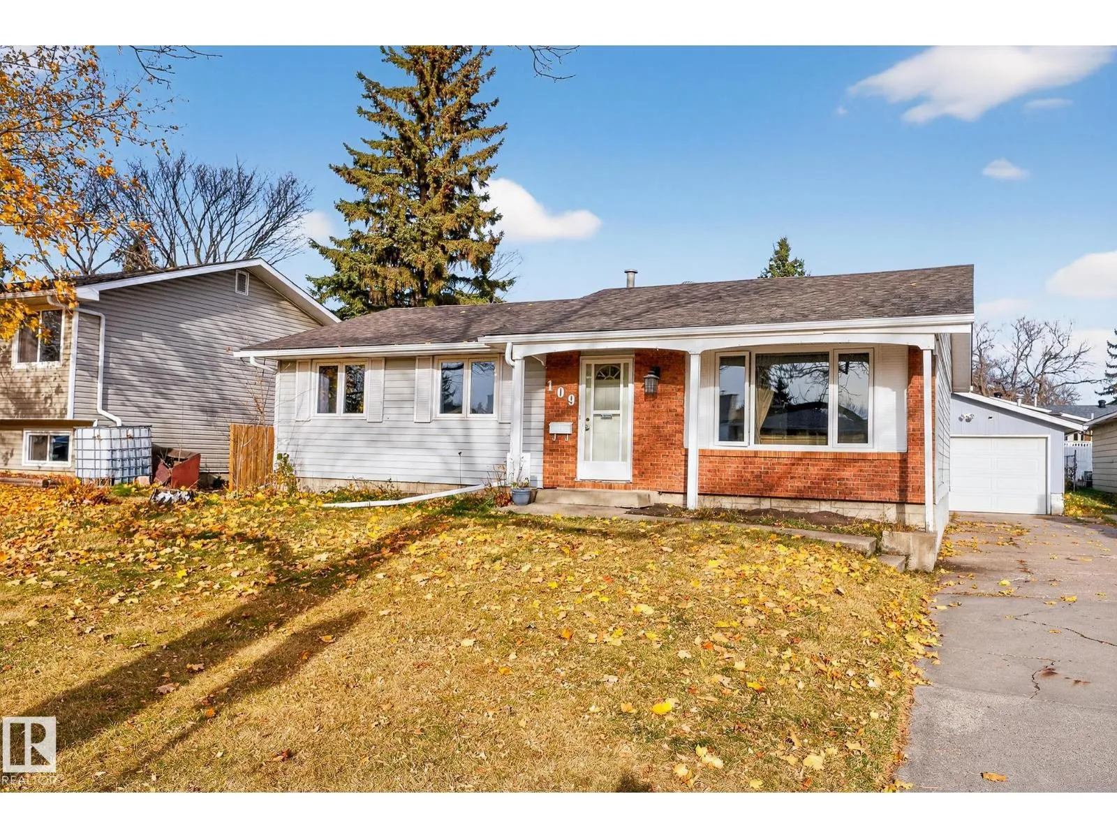 House for rent: 109 Main Bv, Sherwood Park, Alberta T8A 2H1