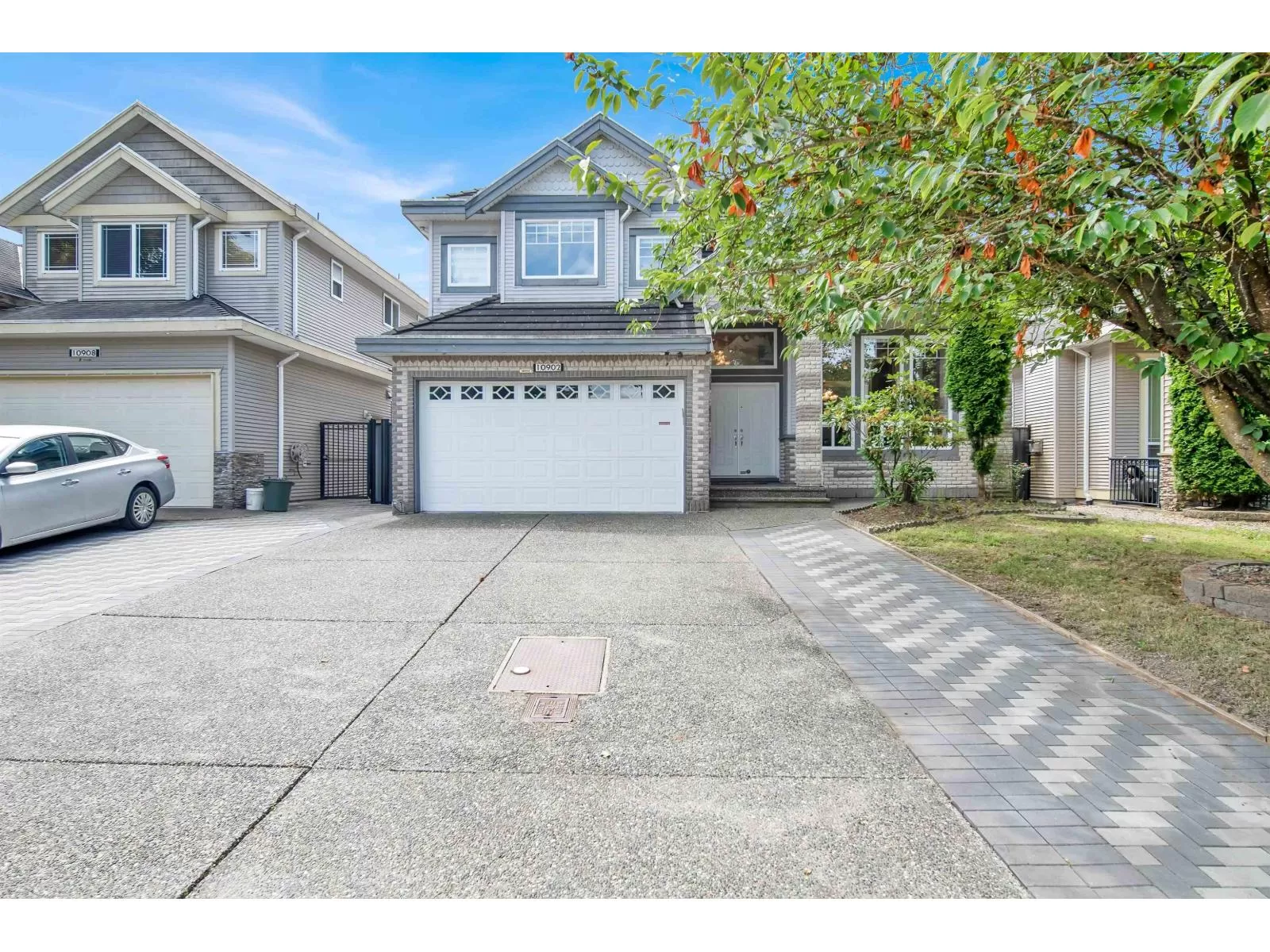 House for rent: 10902 84 Avenue, Delta, British Columbia V4C 2L4